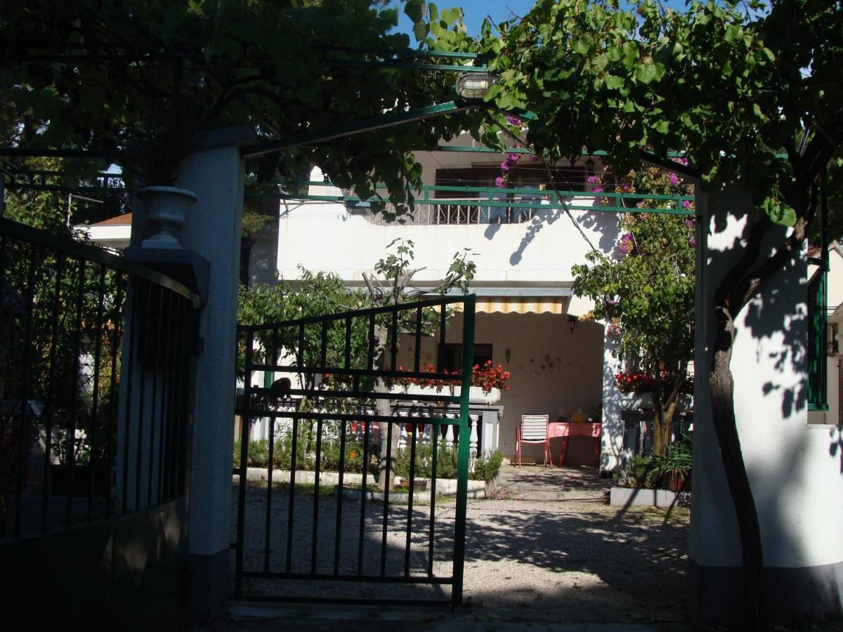 Apartments By The Sea Jadrija, Sibenik - 11356 Exterior photo